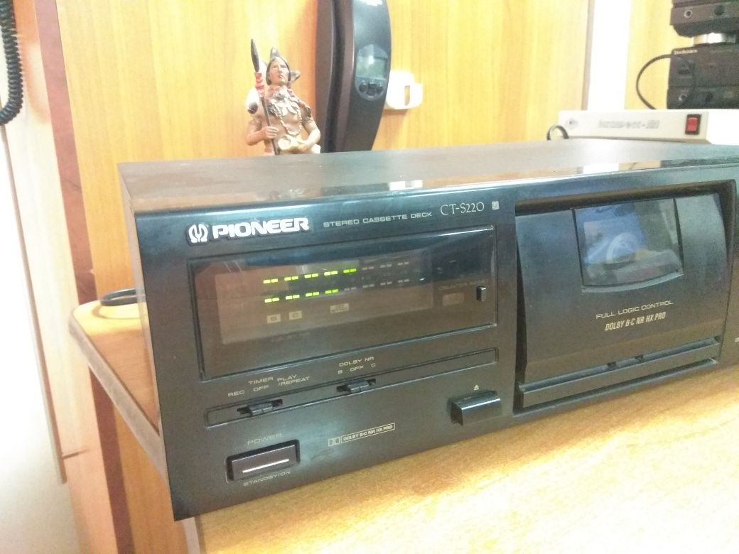 Касетна дека Pioneer ct-s220