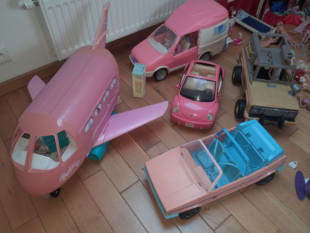 Zabawki Lalki barbie simba mattel samochód samochody szafa ubrania