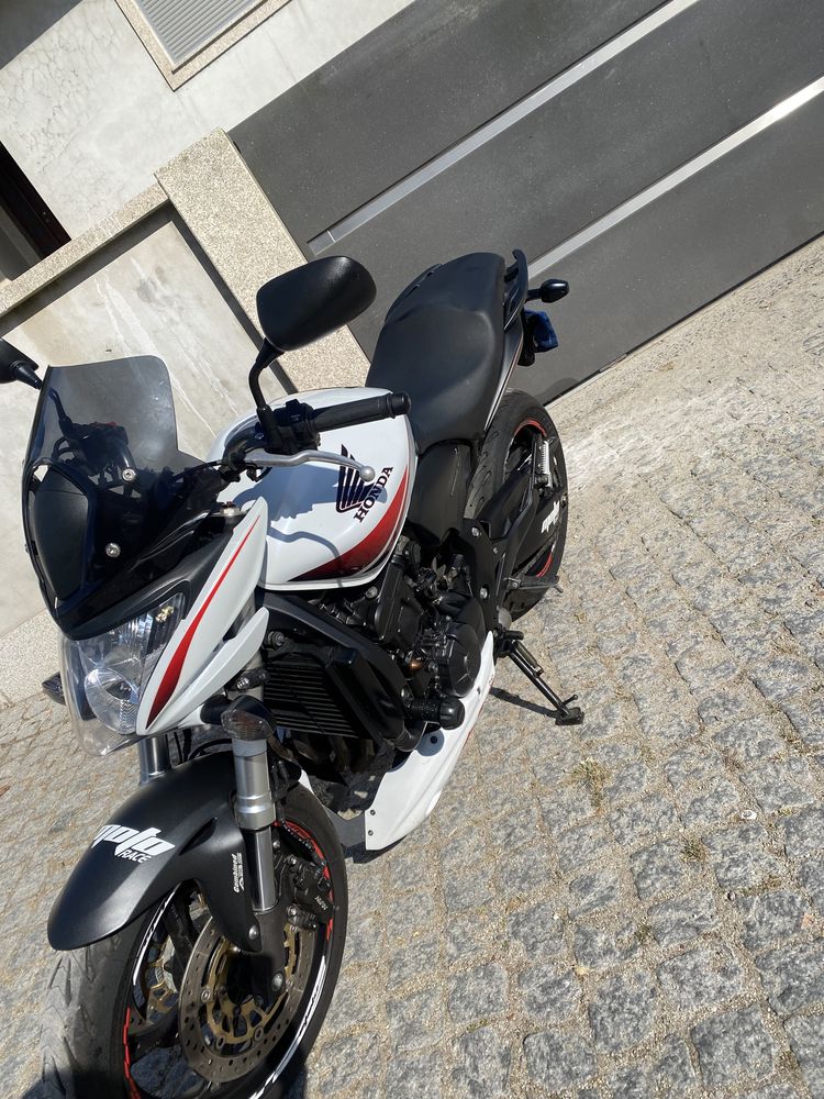 Hornet 600 de injeção de 2013