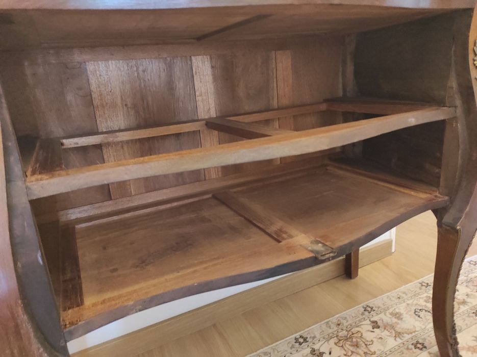 Comodas antigas estilo francês