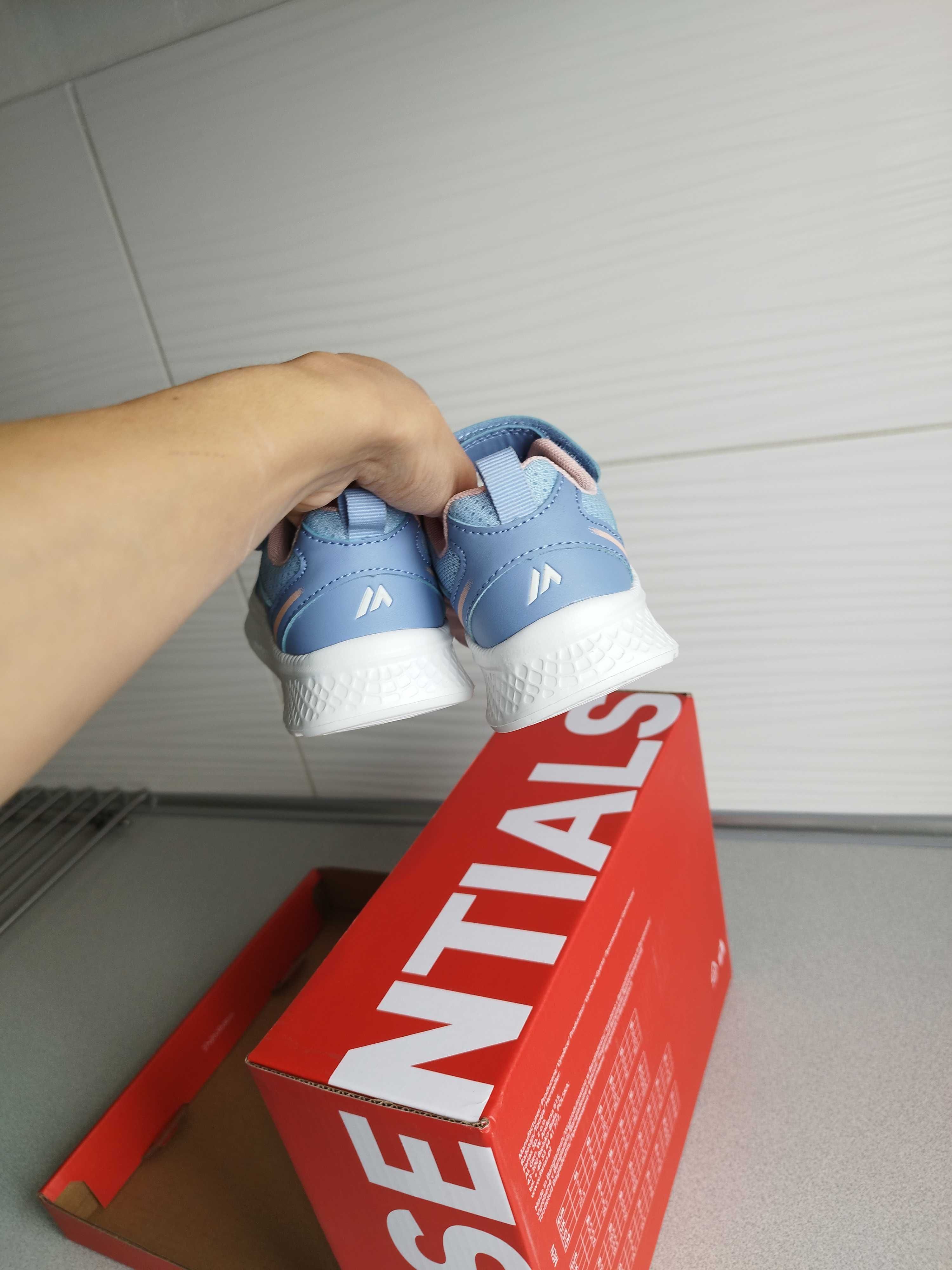 Nowe buty Martes dziewczynka