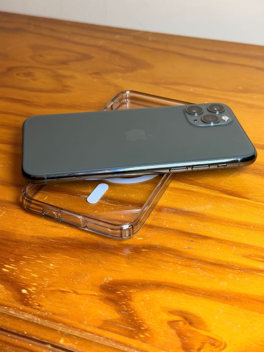 iPhone 11 Pro em estado de novo