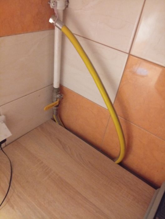 Wąż gazowy nieużywany