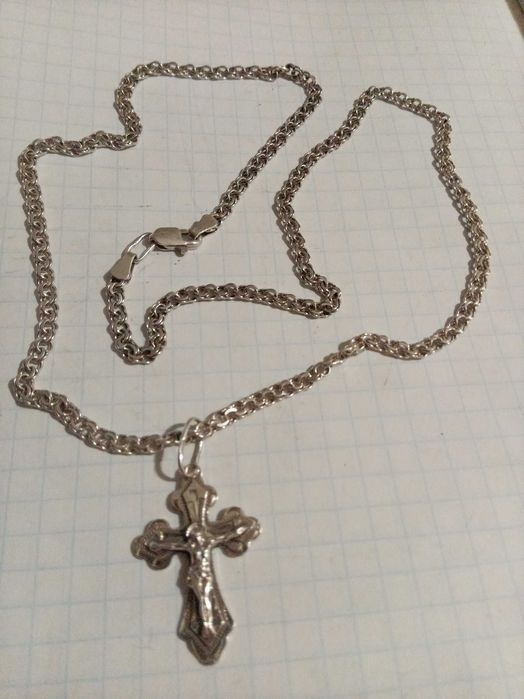 Продам серебряную цепочку