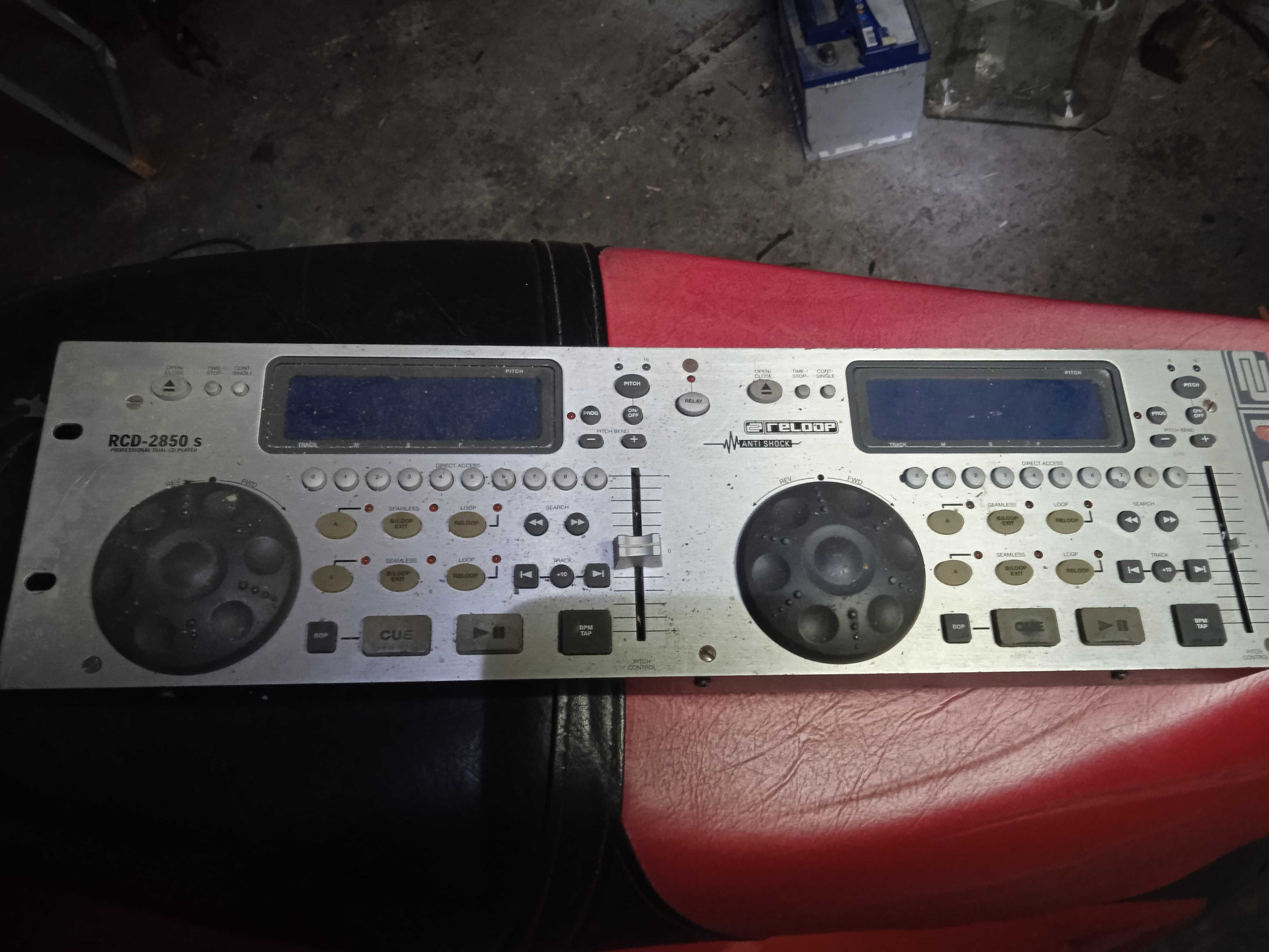 Podwójny odtwarzacz Cd Reloop RCD-2850s, zone mixer ZM6 i radio