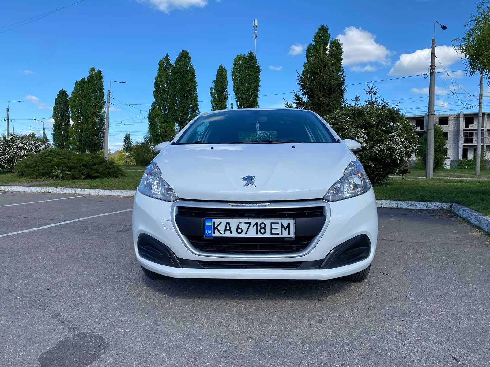 Peugeot 208 2016 року