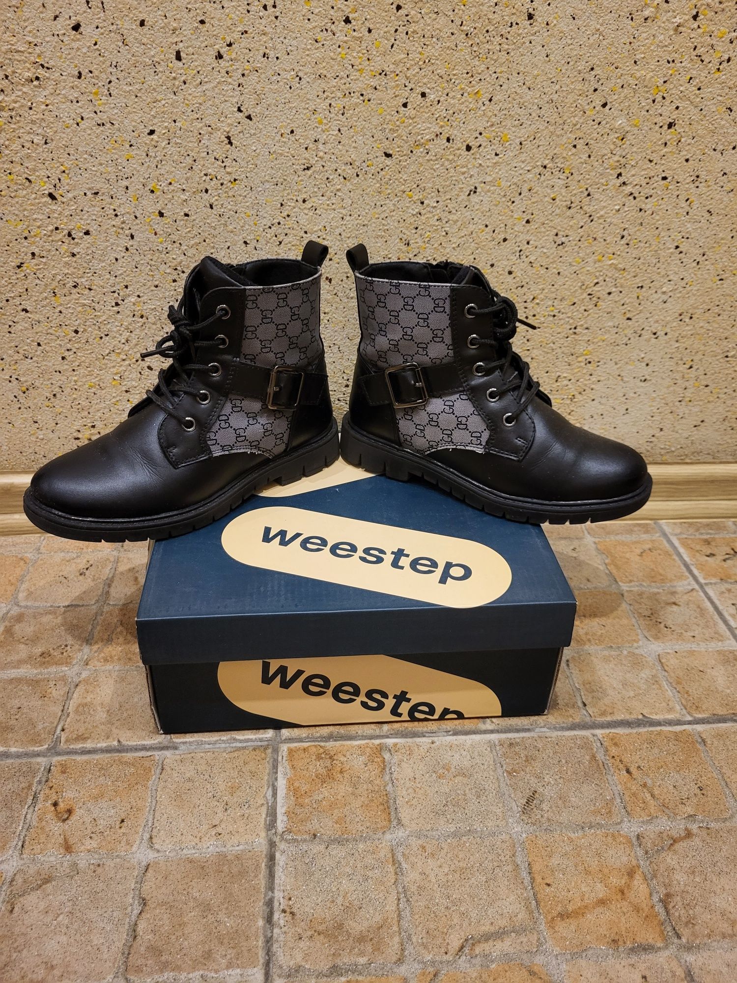 Продам дитячі черевики для дівчинки Weestep. Виробництво Китай.