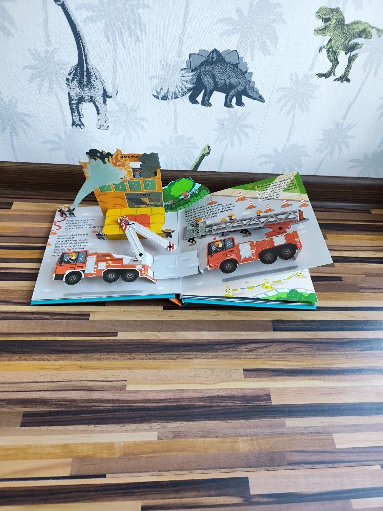Unikat Pojazdy w akcji. Rozkładane i ruchome elementy