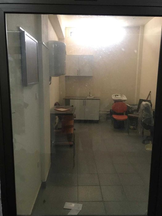 Aluga-se loja dentro do Centro commercial abade faria mem martins
