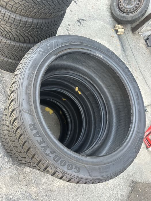235/45/18 шины зима отличные Goodyear 2023 год 7+ ми
