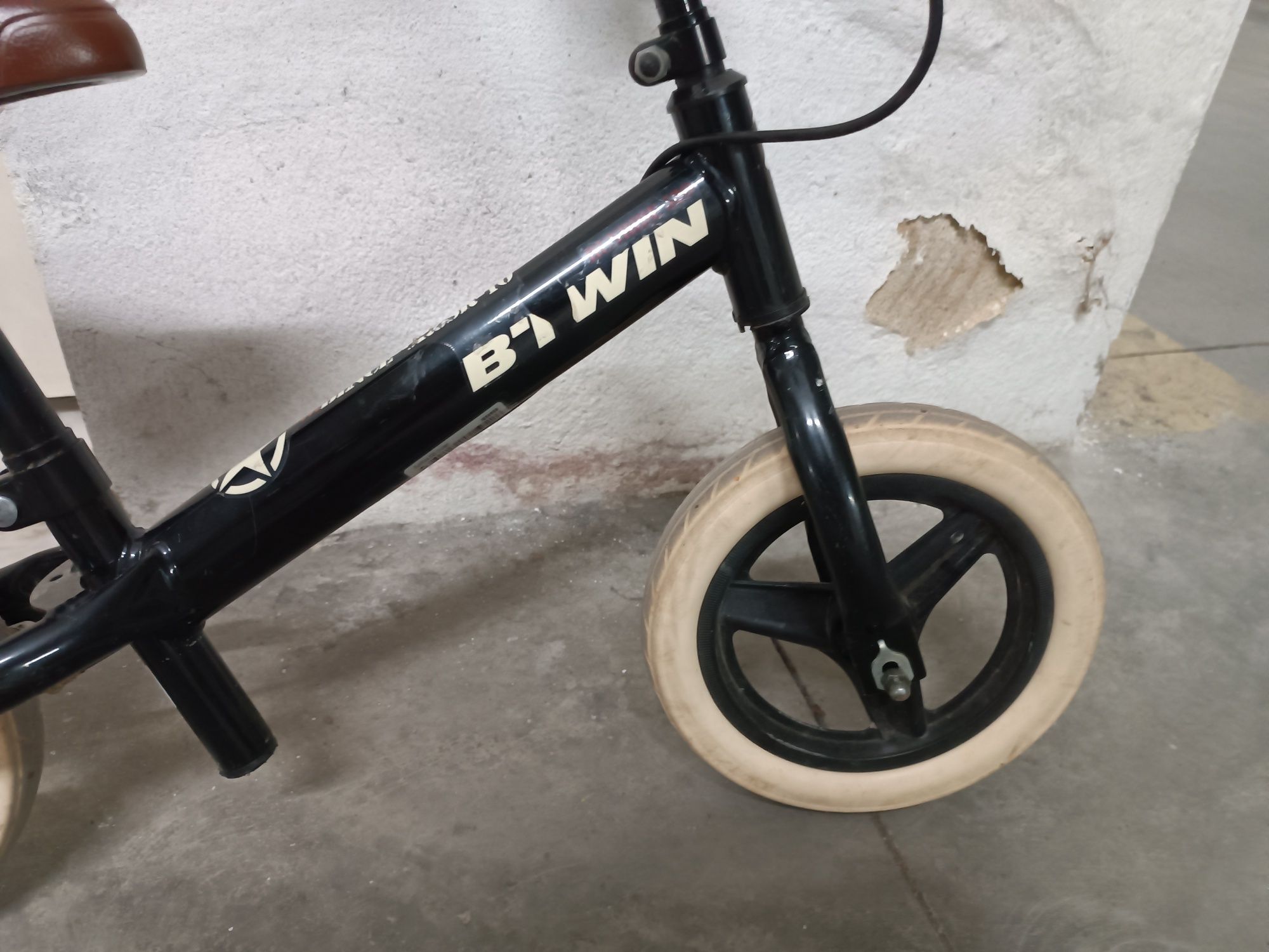 Bicicleta BTwin 10' sem pedais