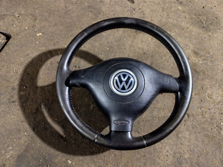 VW Passat B5 Bora Golf IV kierownica trójramienna poduszka