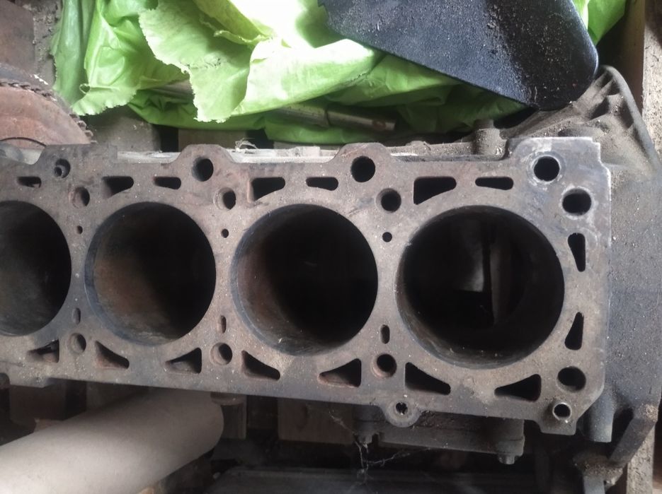 Блок  цилиндров продам
