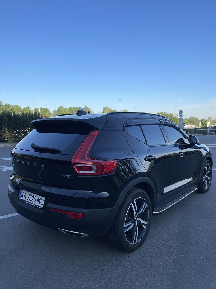 VOLVO XC40, 2018, 2.0 бензин