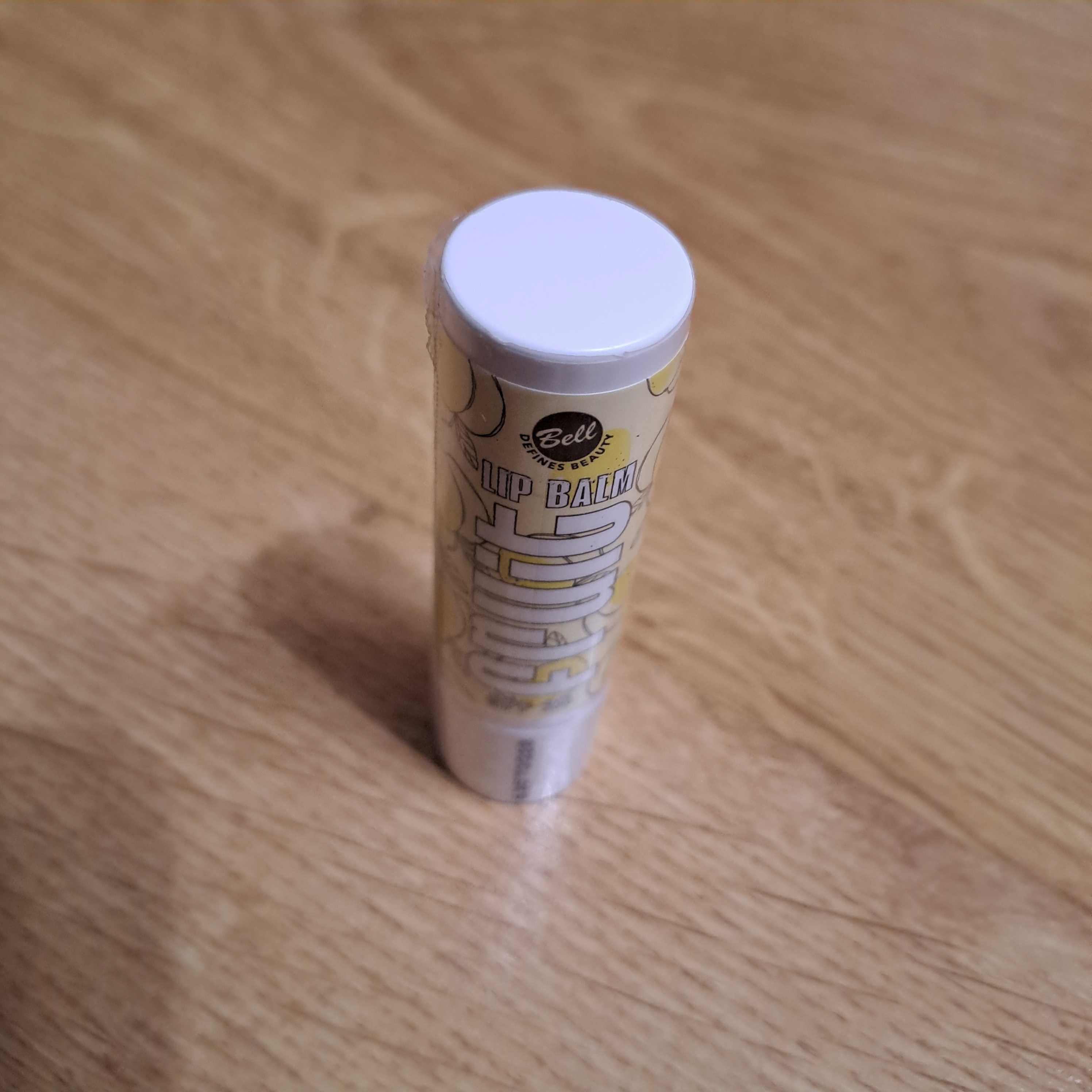 Pielęgnujący balsam do ust Fruit Lip Balm SPF25