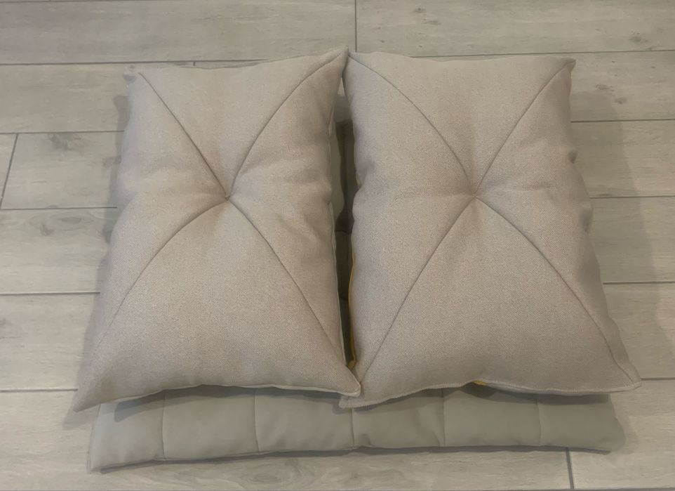 Матрас с подушками