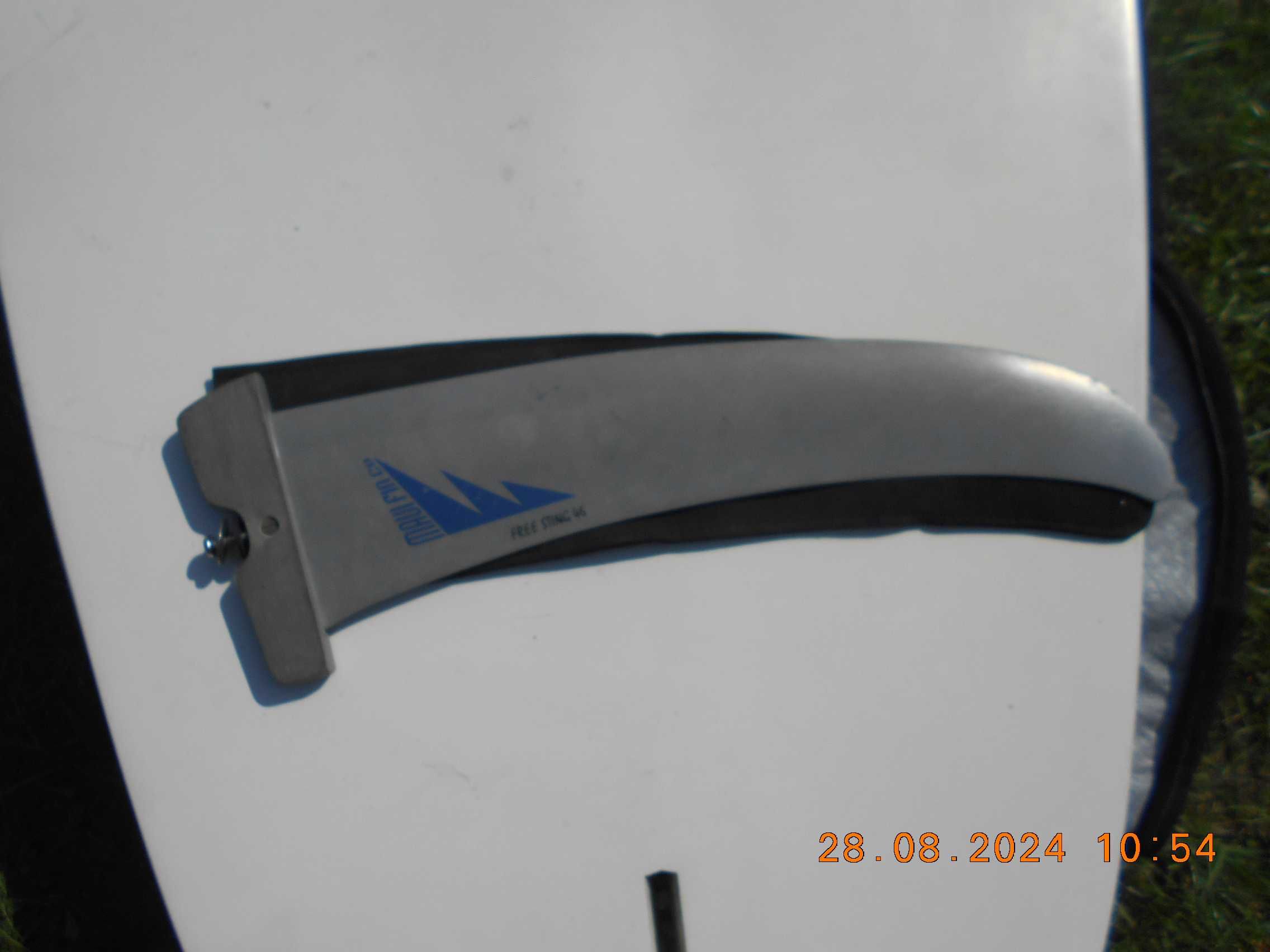deska /zestaw windsurfingowa FANATIC SHARK 145 L i pędnik Naish 7,3 m