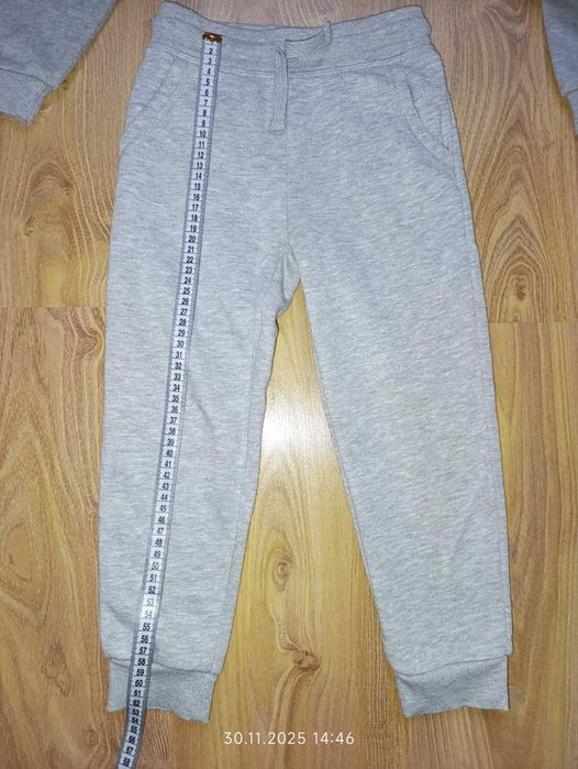 Мега-зручний сірий костюм Primark! Тонкий фліс, розмір 116 (5-6 років)