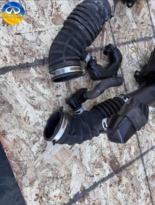 NISSAN INFINITI G37 09-13 OEM Воздушный очиститель впускного короба ЛП