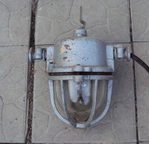 ELBA фонарь всепогодный  водонепронецаемый made in Romania
