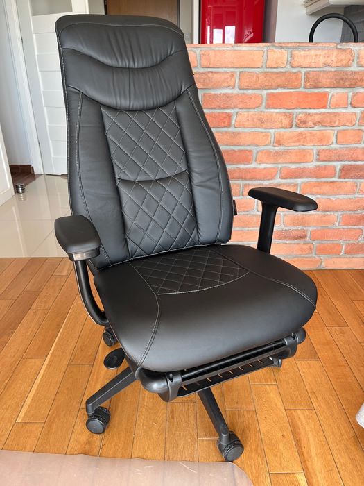 fotel biurowy do zaawansowanego masażu Prowellness PW 240