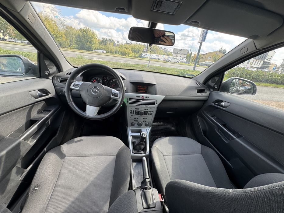 Opel Astra 1.6 benzyna 2011r - ZADBANA - Raty - Dostawa pod DOM