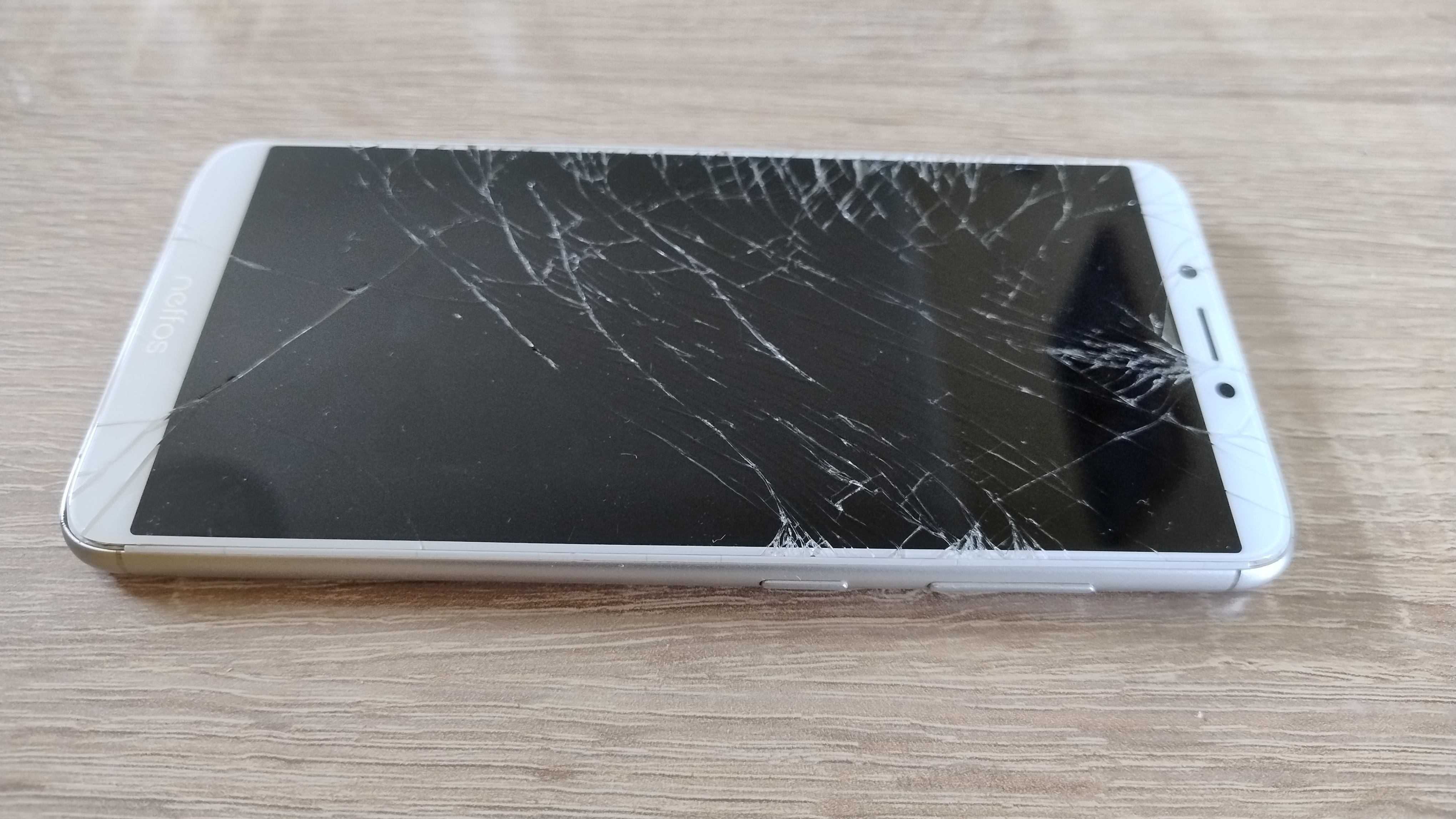 Telefon TP-LINK Neffos X9, trzaśnięty ekran, ale jest moc!