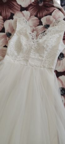 Весільна сукня б/у