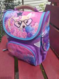 Портфель шкільний, рюкзак, сумка