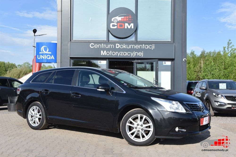 Toyota Avensis 1.8 Benzyna Business Navi Kamera 2xPDC Hak Certyfikat! Video!