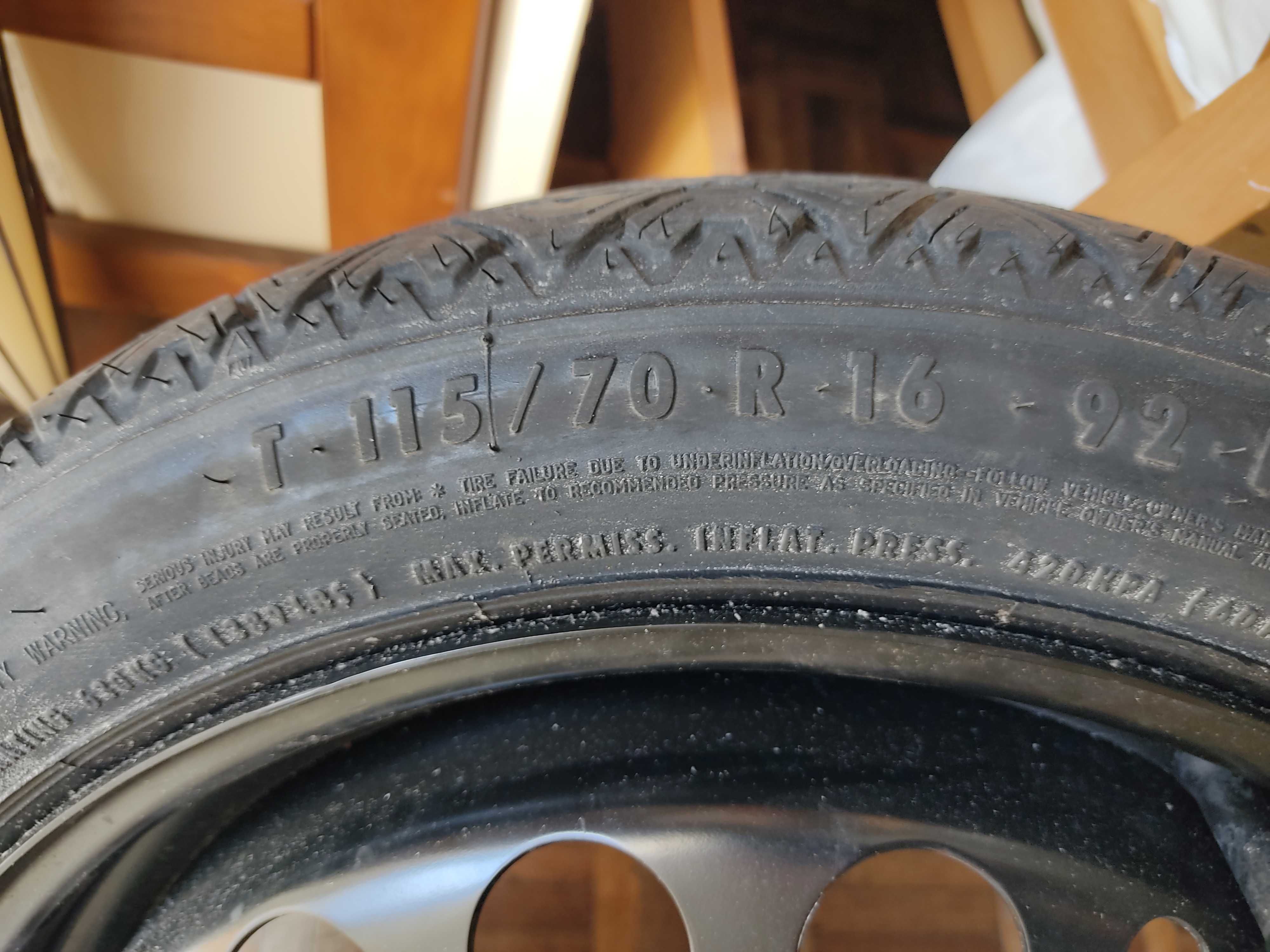 Pneu sobresselente para Opel Astra GTC (2007)