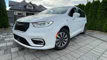 Chrysler Pacifica HYBRYDA 16kW Touring L Radar Skóra CarPlay ALU Serwis Piękna ZOBACZ
