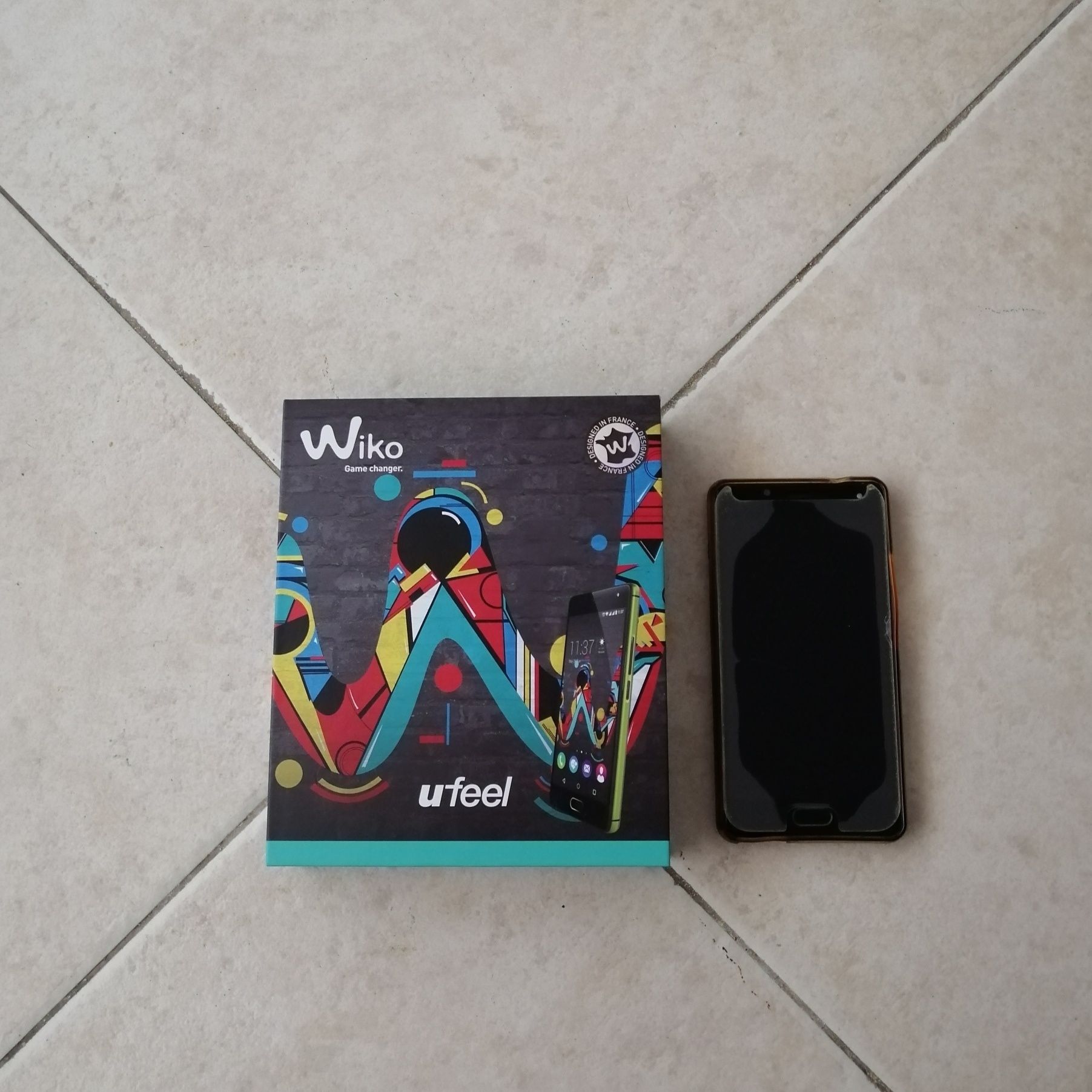 Smartphone Wiko Ufeel