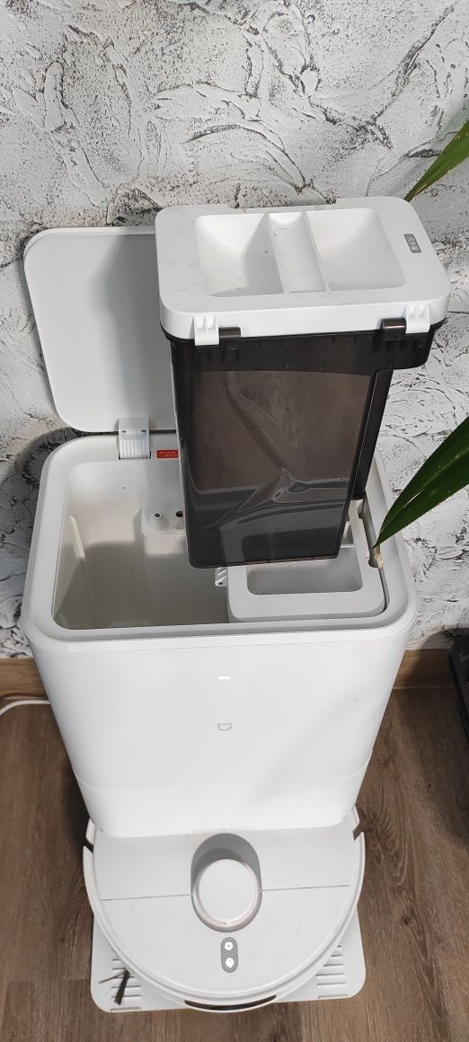 Робот пылесос Xiaomi mijia omni m30 d102cn
