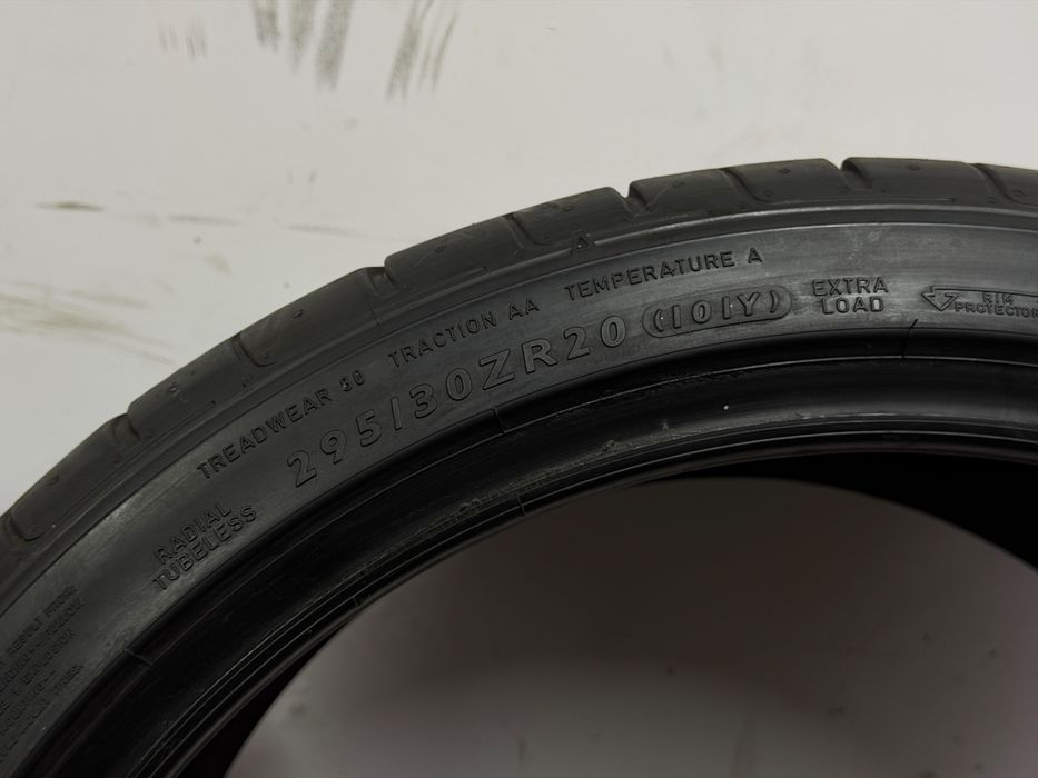 295/30/20 2x Dunlop Sport Maxx Race