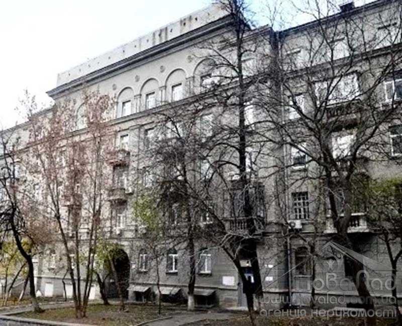 SAV Предлагается статусная 3-ком квартира 105 м2. в сталинке на Липках