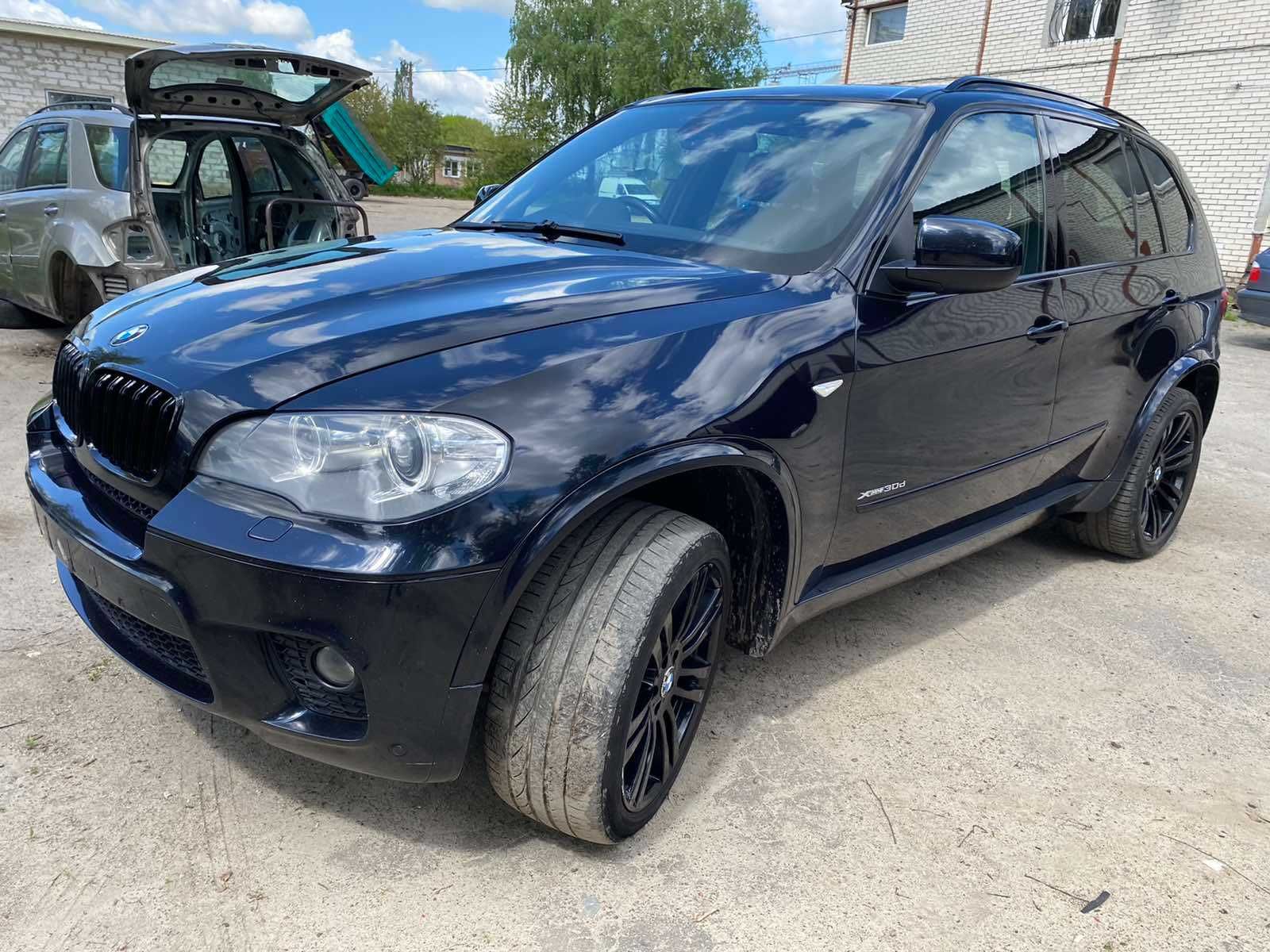 Авторозборка BMW X5 E70 Разборка Шрот БМВ Х5 Е70 Розборка Запчастини