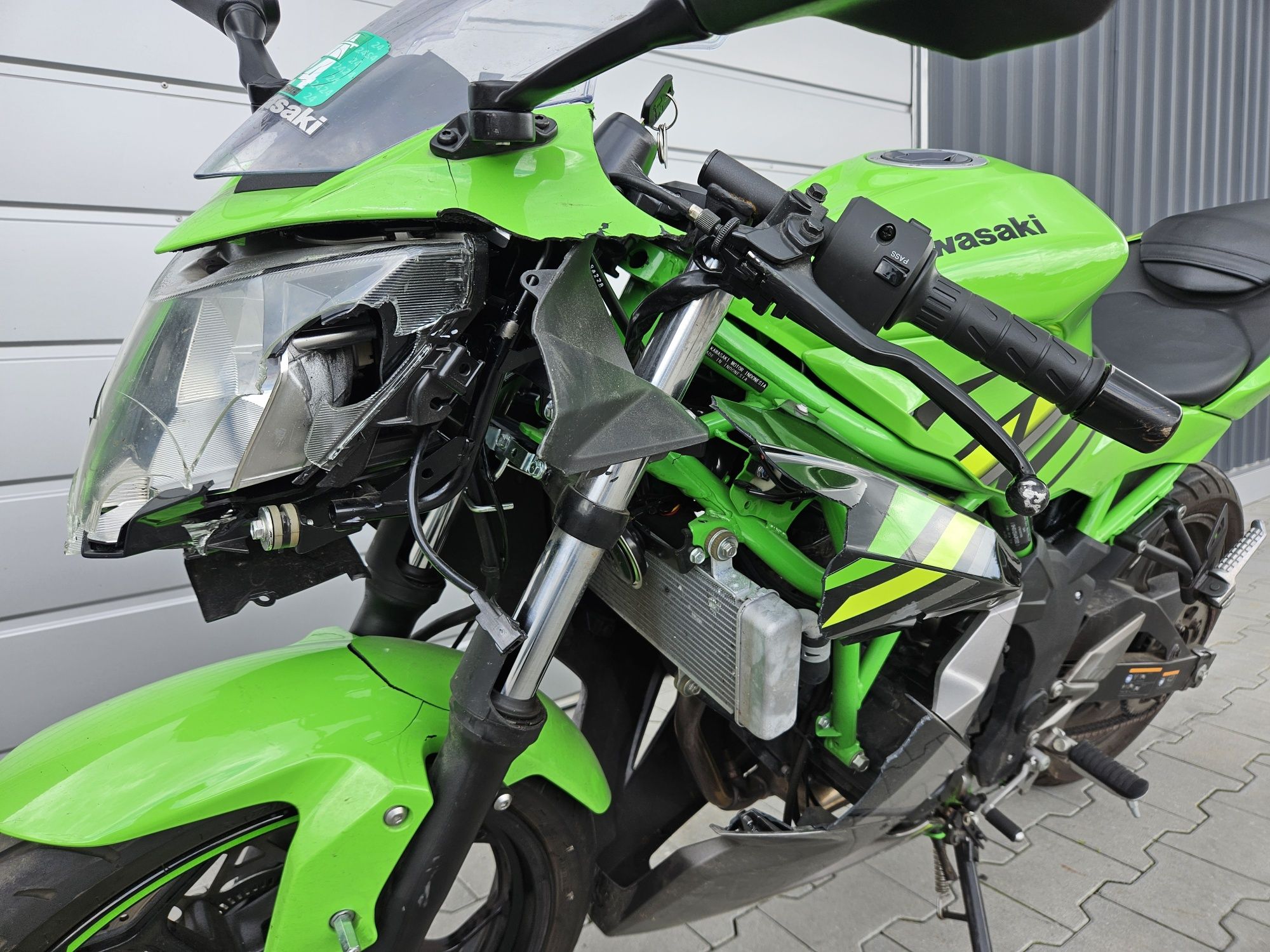 Kawasaki Ninja 125#2020#Tylko 5200km#Delikatnie uszkodzony#z Niemiec#