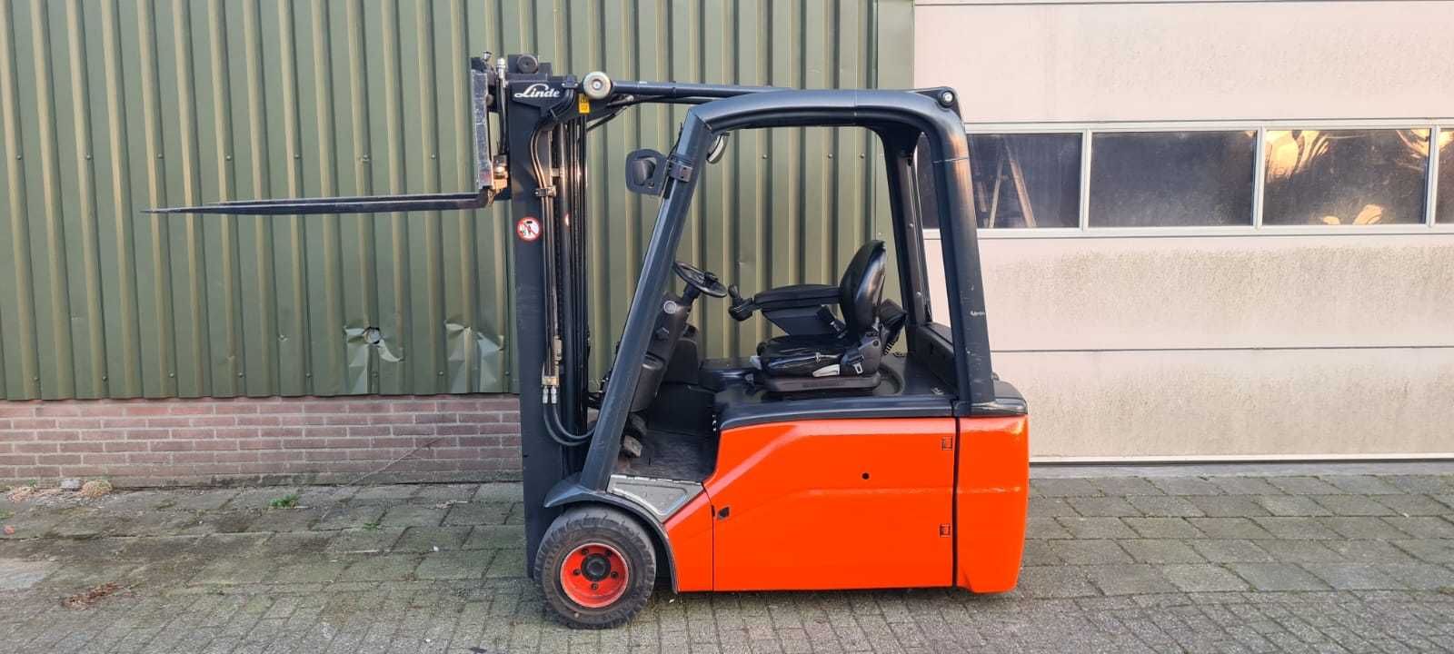 Empilhador Elétrico Duplex 2000kg 3,4m Linde E20 3 rodas