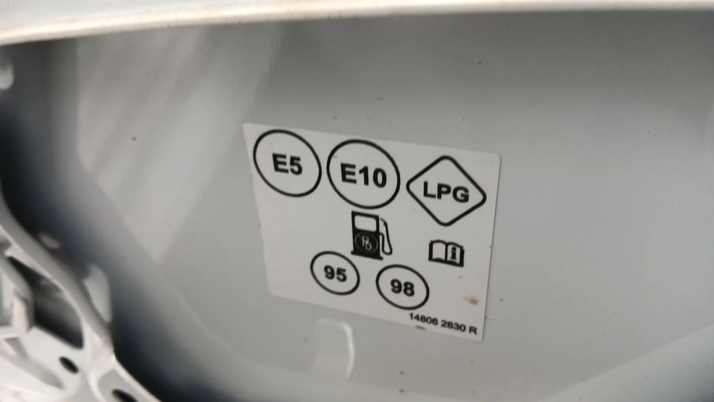 Tampa depósito combustível DACIA Sandero III