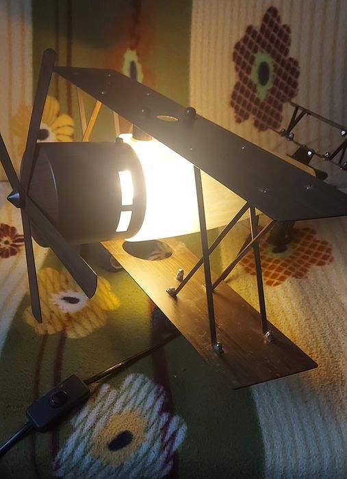 Lampka nocna samolot