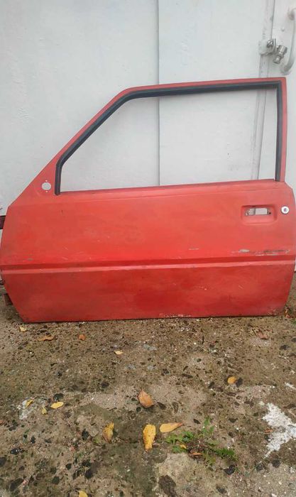 Водительская дверь таврия