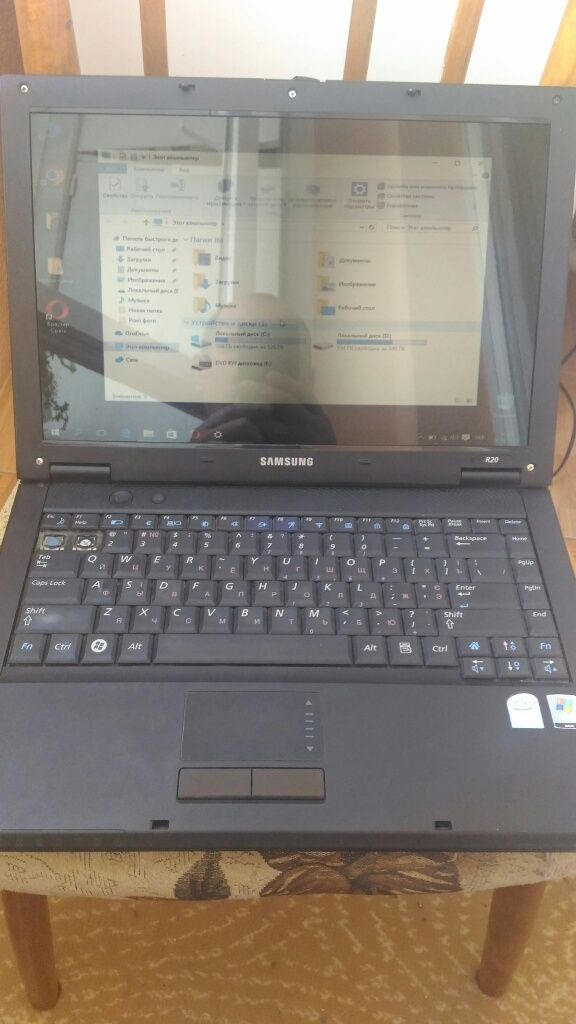 ноутбук  Samsung R20
