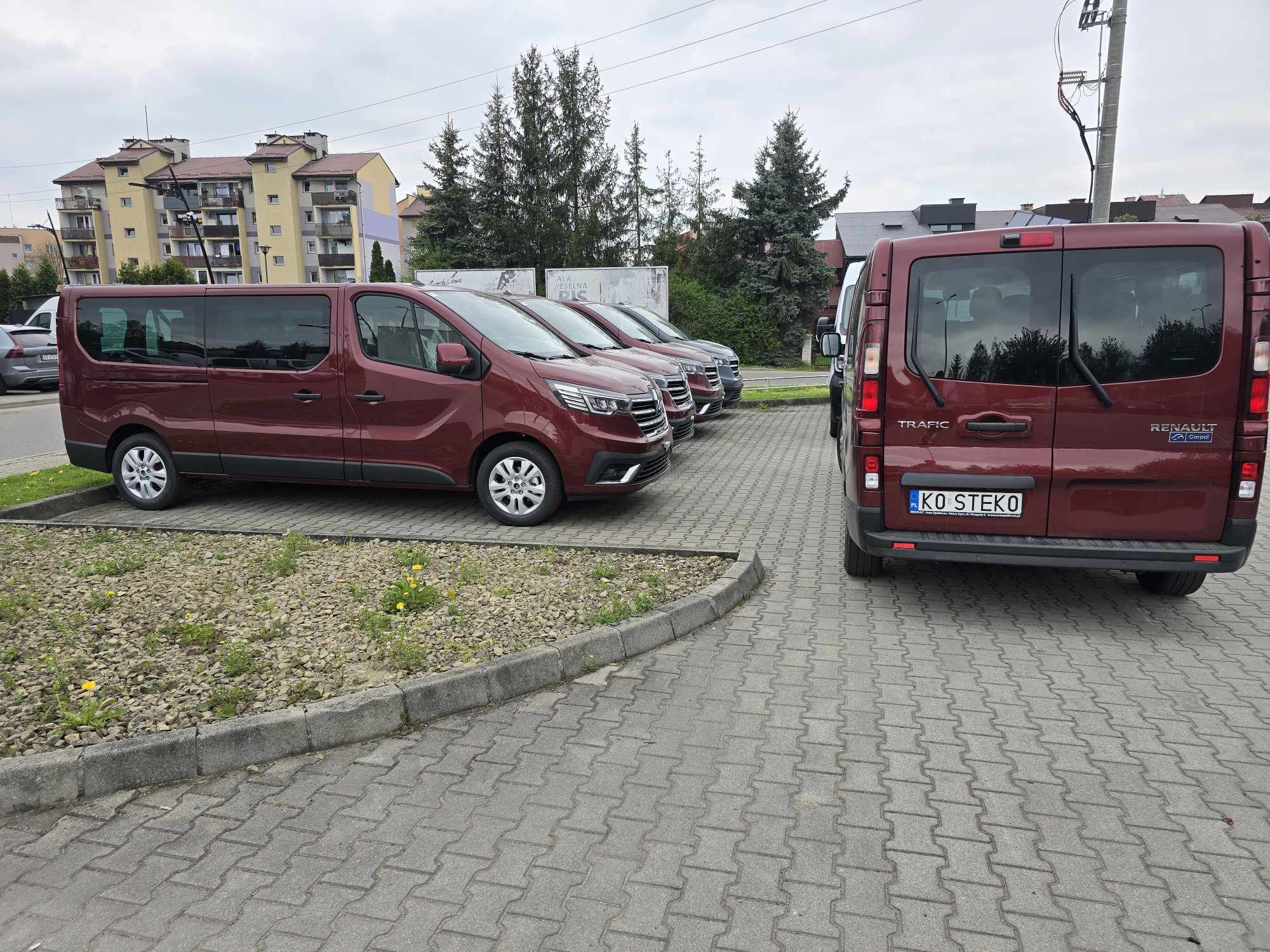Wypożyczalnia Wynajem Busów 9 osobowych i osobówek krótko i długotermi
