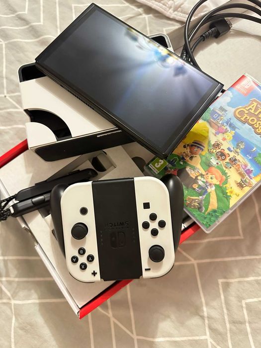 Консоль Nintendo Switch (OLED model) White set + гра Animal Crossing