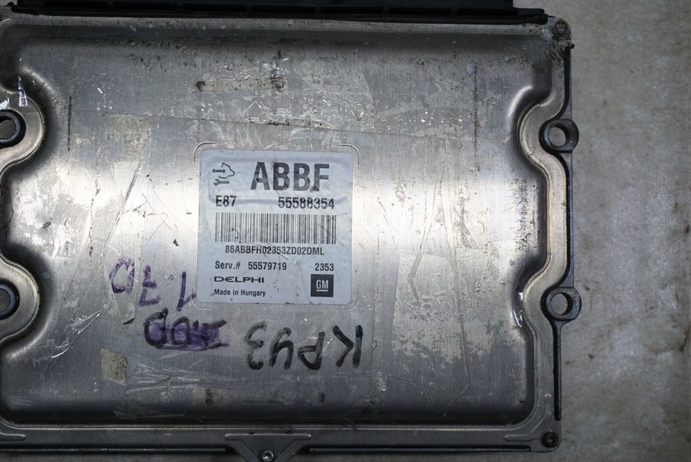 Блок управління двигуном ЕБУ (мозги) Chevrolet Cruze\Круз 1.7D