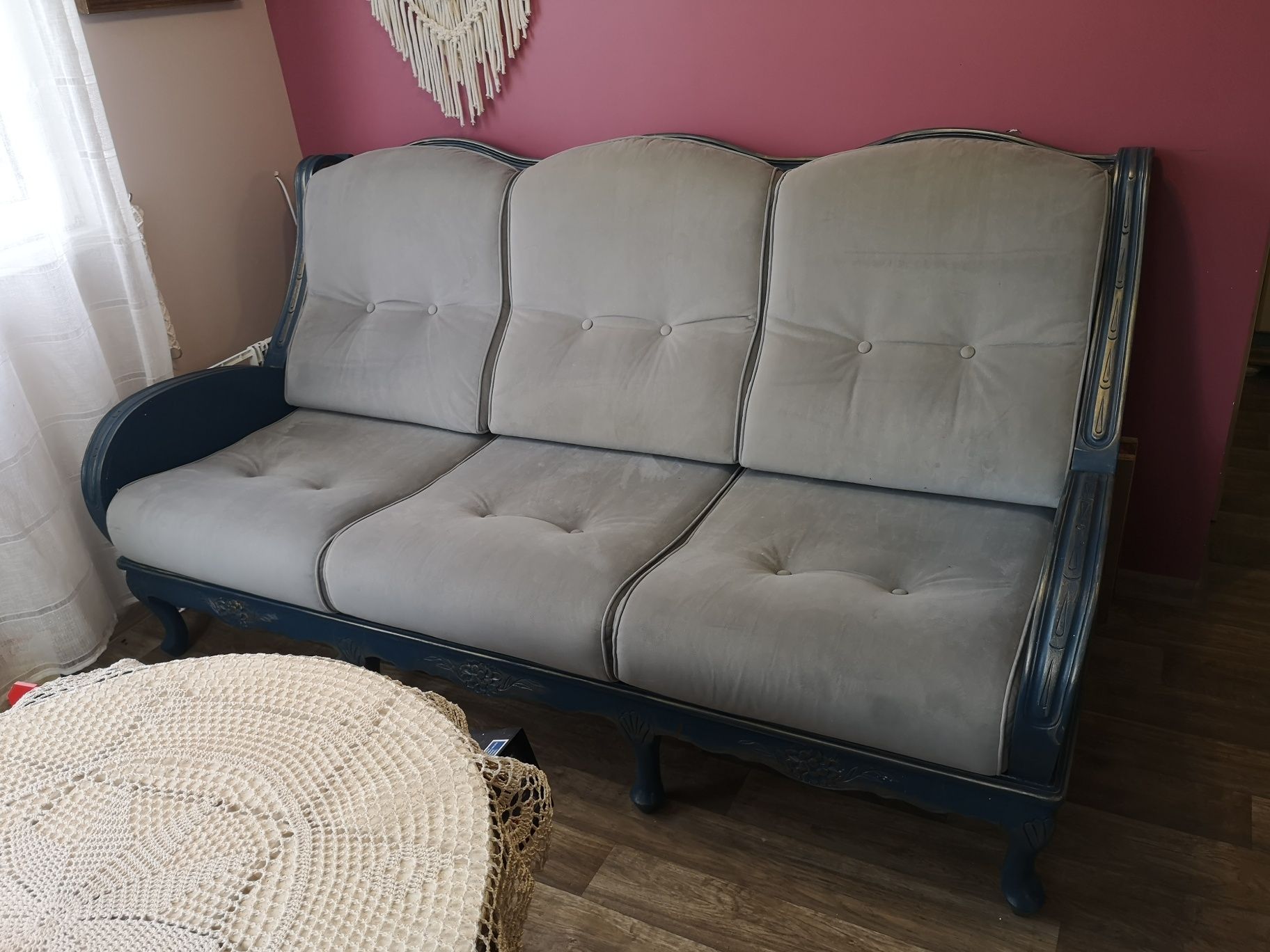 Sofa i dwa fotele vintage, drewno, po renowacji, cena 2tys.
