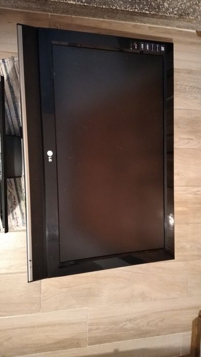 Sprzedam tv 32 całe sprawne