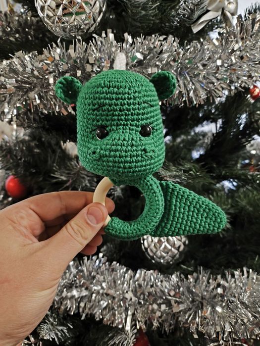 Детская погремушка крючком