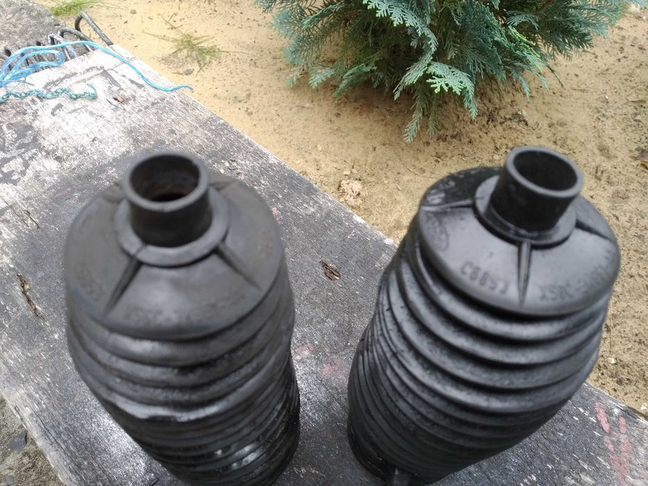 Пильник кермової тяги з ГПК (ГУР) XS6C-3K661-AA Фієста Кур’єр Мк4